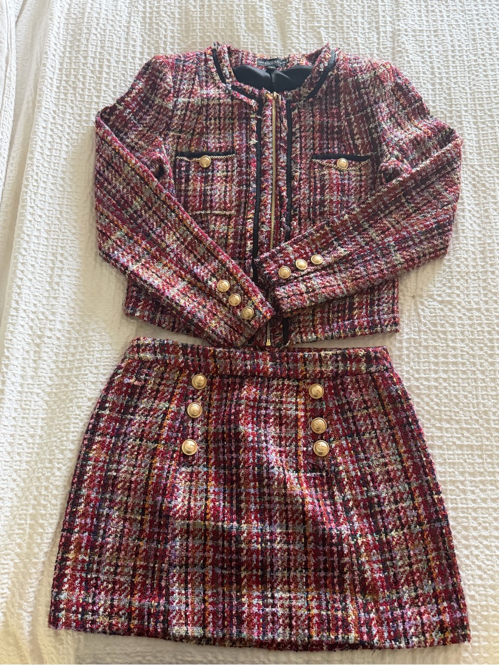 Guess Multicolor Tweed Jacket with Black Lining and skirt
